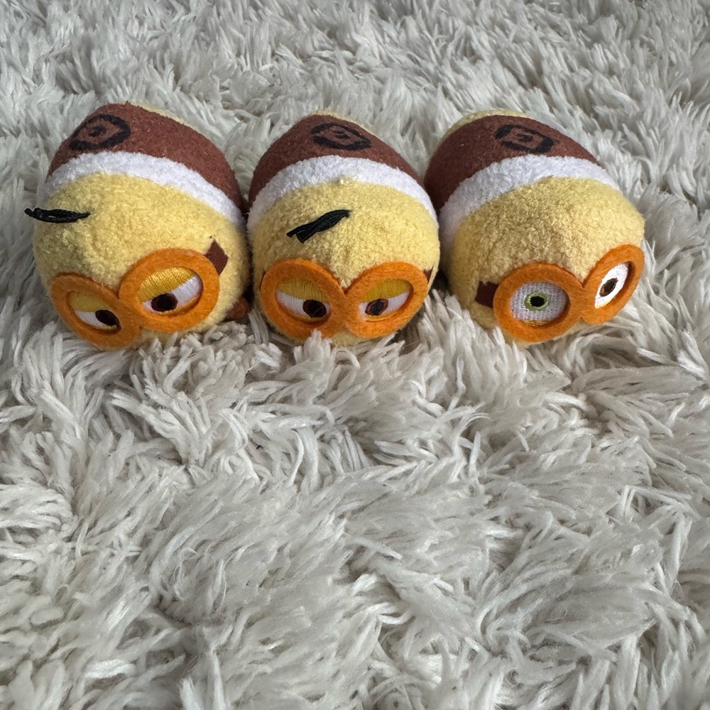Despicable Me minion & fluffy unicorn stackable plush 10 pack- like new, no tag